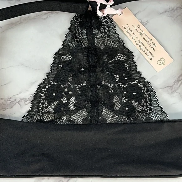 Victoria’s Secret Black Lace Bra
